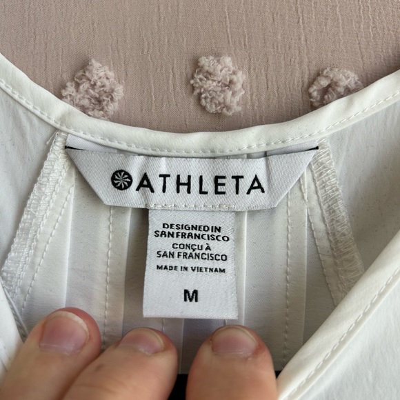 Athleta Sojurn Sleeveless Tank‎ Pleated Racerback Sz M White - Picture 3 of 5